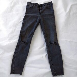 Zara Women's Washed Black Skinny Jeans with Knee Rips
